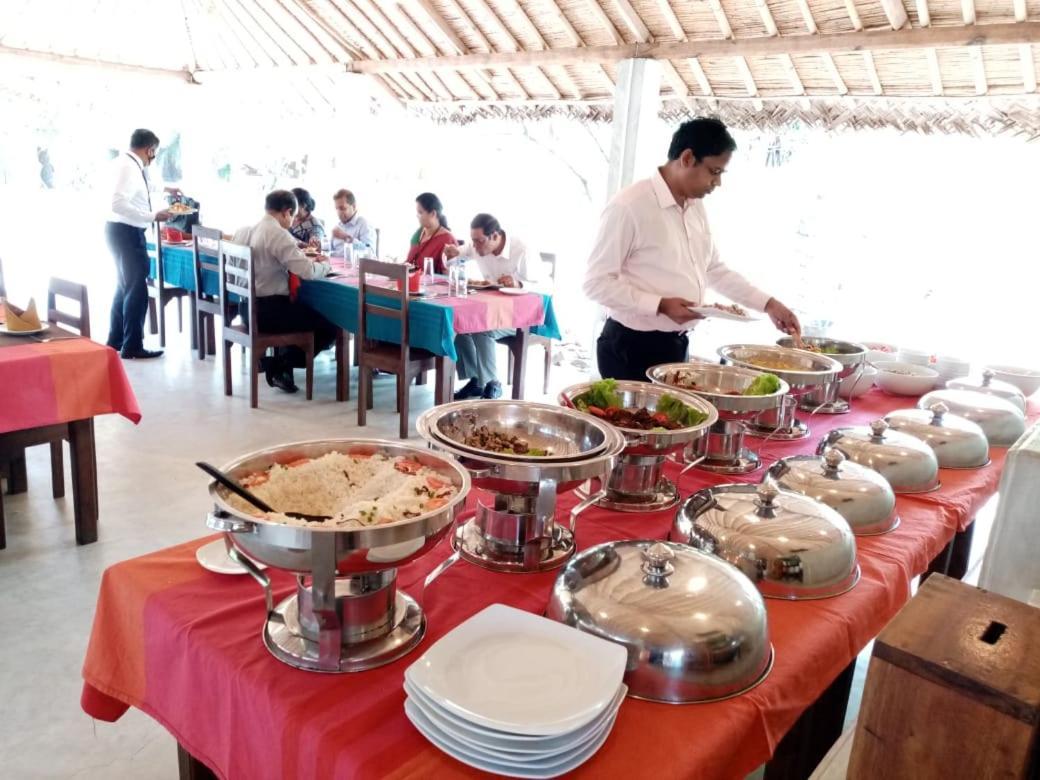 Cocodance Kitesurfing Resort Kalpitiya Exterior foto